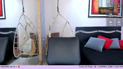 Snapshot of renataruiz_rr chatting on 06.24.26 online show from 06.24.26