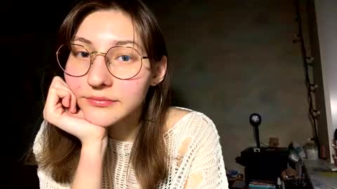 Snapshot of renayreisdorf chatting on 02.06.26 Mia online show from 02.06.26