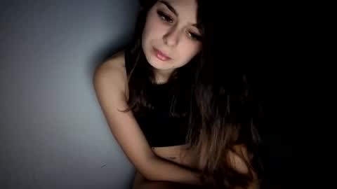Snapshot of renee_loah chatting on 11.03.25 renee_loah online show from 11.03.25