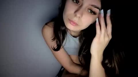 Snapshot of renee_loah chatting on 11.07.25 renee_loah online show from 11.07.25