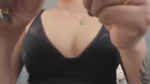 Renee Shelby online show from 09.10.25