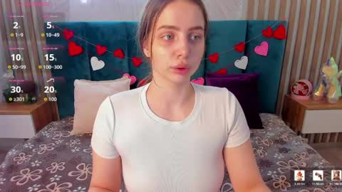 Snapshot of reneeblair chatting on 05.31.26 reneeblair online show from 05.31.26