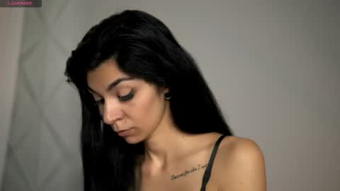 Rena online show from 12.19.25