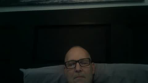 Snapshot of renewaz chatting on 02.20.26 Renewaz online show from 02.20.26