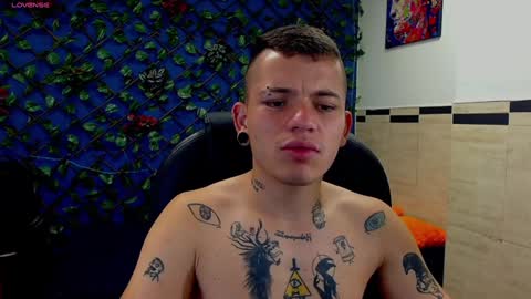 Snapshot of rennesanti chatting on 01.14.25 R E N E online show from 01.14.25