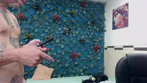 Snapshot of rennesanti chatting on 02.25.25 R E N E online show from 02.25.25