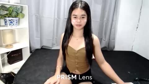 Snapshot of rennygurl chatting on 10.05.25 rennygurl online show from 10.05.25