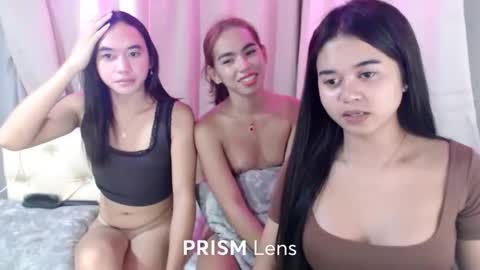 Snapshot of rennygurl chatting on 04.25.26 rennygurl online show from 04.25.26