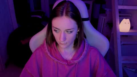 Snapshot of retromarie chatting on 02.22.26 Rie online show from 02.22.26