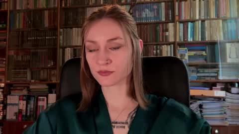 Snapshot of retromarie chatting on 04.28.26 Rie online show from 04.28.26