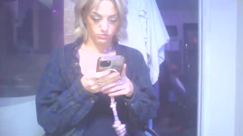 reversecowgirl713 online show from 02.17.26