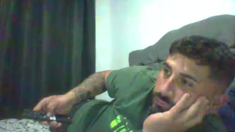 Snapshot of reyalad_mariana chatting on 03.03.25 REYALAD online show from 03.03.25