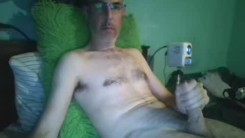 Snapshot of reyes_albert2006 chatting on 09.17.25 reyes_albert2006 online show from 09.17.25