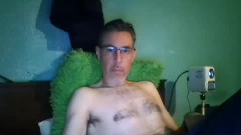 reyes_albert2006 online show from 03.17.26