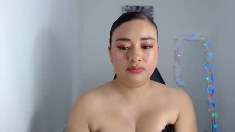 Snapshot of reyledoll chatting on 01.10.25 Rely online show from 01.10.25