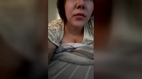 Snapshot of reyniri chatting on 05.18.26 Rein online show from 05.18.26