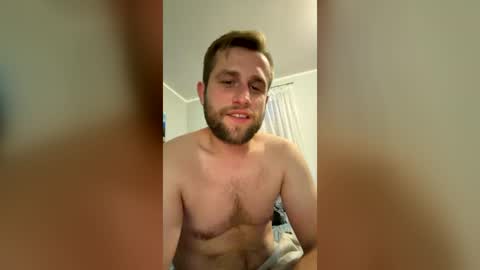 Snapshot of reyver94 chatting on 06.16.26 reyver94 online show from 06.16.26