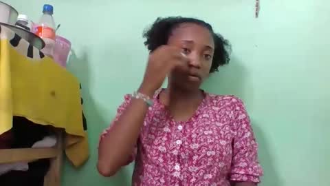 rhesa404090 online show from 03.19.26