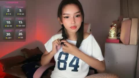 Snapshot of riana_gorgeous69 chatting on 06.24.26 riana online show from 06.24.26