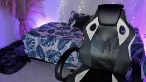 RianaK online show from 04.06.26