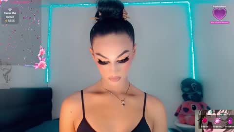 Snapshot of riannagarcia_ chatting on 10.02.25 Rianna Garcia online show from 10.02.25