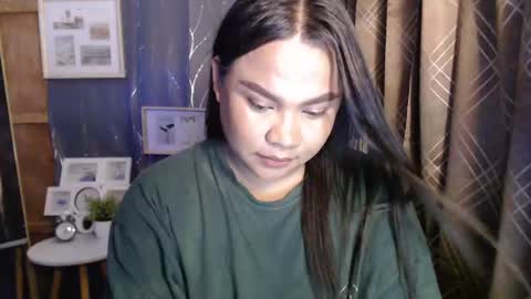 Snapshot of ricahotasain_05 chatting on 01.05.25 Rica online show from 01.05.25