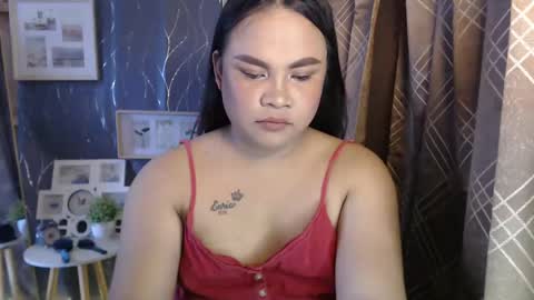 Snapshot of ricahotasain_05 chatting on 01.08.25 Rica online show from 01.08.25