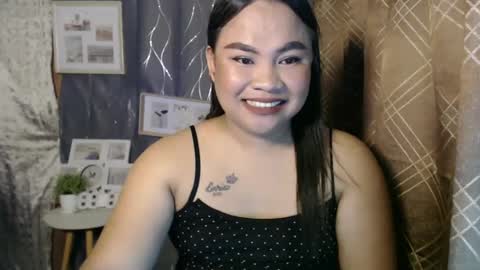 Snapshot of ricahotasain_05 chatting on 02.10.25 Rica online show from 02.10.25