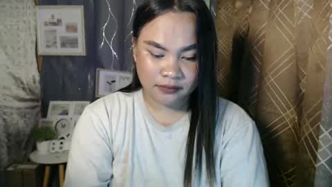 Snapshot of ricahotasain_05 chatting on 02.12.25 Rica online show from 02.12.25