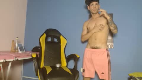 ricardo_big_cock online show from 04.03.26