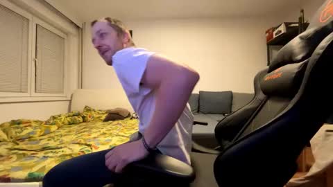 ricciardio online show from 11.04.25