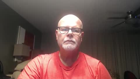 Snapshot of rich32937 chatting on 04.27.26 rich32937 online show from 04.27.26