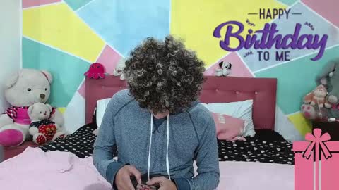 Snapshot of rich_de_la_rosa chatting on 12.16.24 rich and kitty online show from 12.16.24