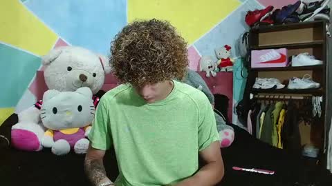 Snapshot of rich_de_la_rosa chatting on 01.07.25 rich and kitty online show from 01.07.25