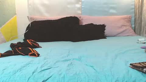 Snapshot of rich_de_la_rosa chatting on 12.04.25 rich and kitty online show from 12.04.25