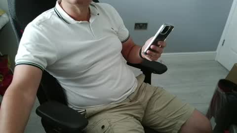 Snapshot of rich_uk56 chatting on 06.02.26 UK Straight Guy online show from 06.02.26