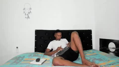 Snapshot of richblack01 chatting on 12.22.25 Jerry online show from 12.22.25