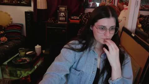 Snapshot of richeater chatting on 09.18.25 Jane Doe online show from 09.18.25