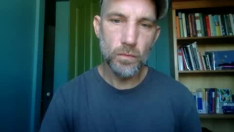 Snapshot of richheader chatting on 10.28.25 richheader online show from 10.28.25