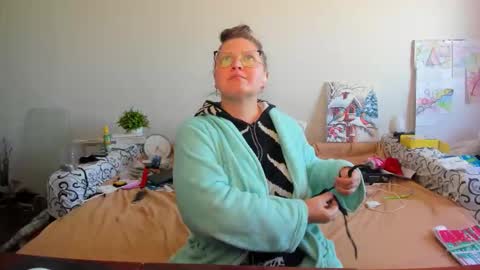 Anna - not anna - right Anna  online show from 02.09.26