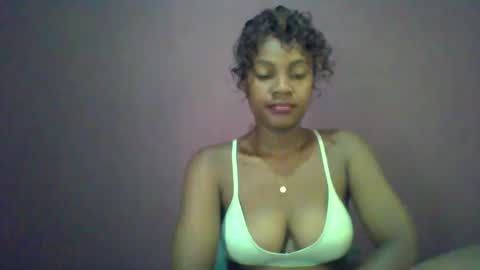 Snapshot of ricie001 chatting on 04.08.26 ricie001 online show from 04.08.26