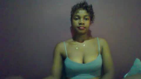 Snapshot of ricie001 chatting on 04.09.26 ricie001 online show from 04.09.26