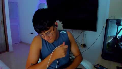 Snapshot of rick_shellby chatting on 11.08.25 Rick online show from 11.08.25