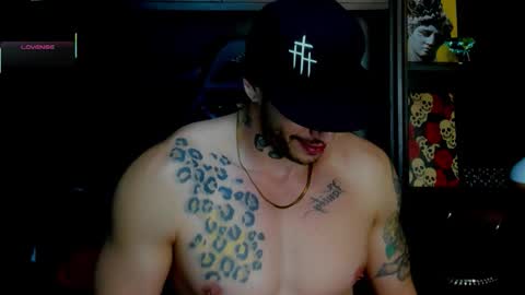 Snapshot of rickg_oficial chatting on 10.16.25 RICKG online show from 10.16.25