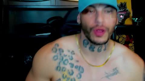 Snapshot of rickg_oficial chatting on 12.04.25 RICKG online show from 12.04.25