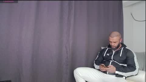 Snapshot of rickymiami1 chatting on 10.28.25 rickymiami1 online show from 10.28.25