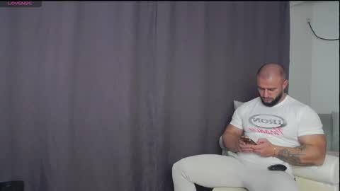 Snapshot of rickymiami1 chatting on 11.13.25 rickymiami1 online show from 11.13.25