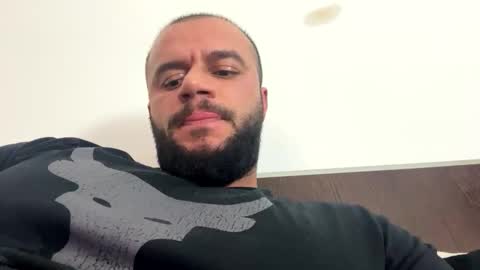 Snapshot of rickymiami1 chatting on 11.19.25 rickymiami1 online show from 11.19.25