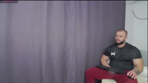 Snapshot of rickymiami1 chatting on 12.14.25 rickymiami1 online show from 12.14.25