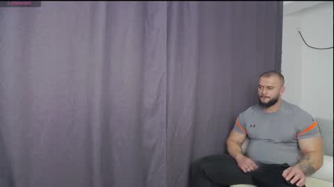 Snapshot of rickymiami1 chatting on 12.21.25 rickymiami1 online show from 12.21.25